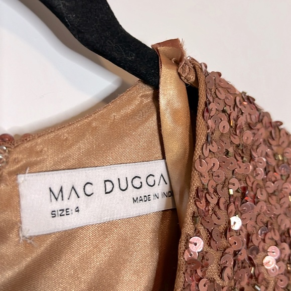 NWT Mac Duggal - 5928 - V-Neck Long Sleeve Sequin Fringe Dress - Picture 6 of 9